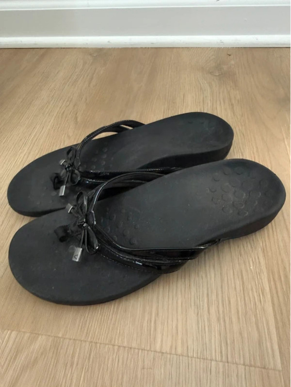 Vionic Orthotics Women’s flip flops